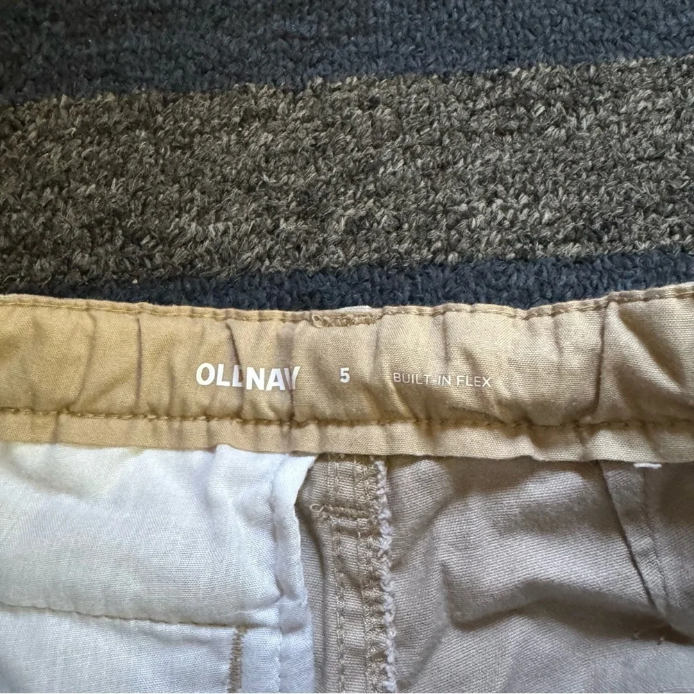 Old‎ Navy Khaki Built in Flex Flat Front Shorts Size 5